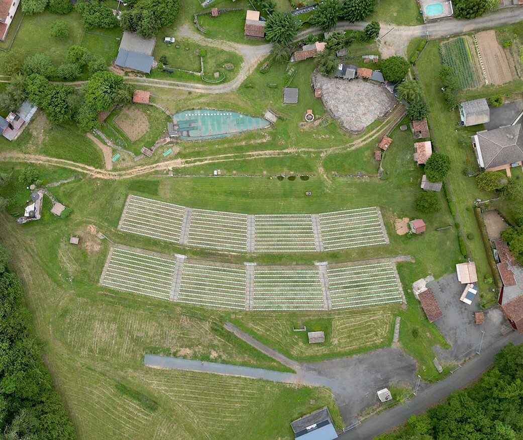 Les gradins du spectacle « Hier, in Village »